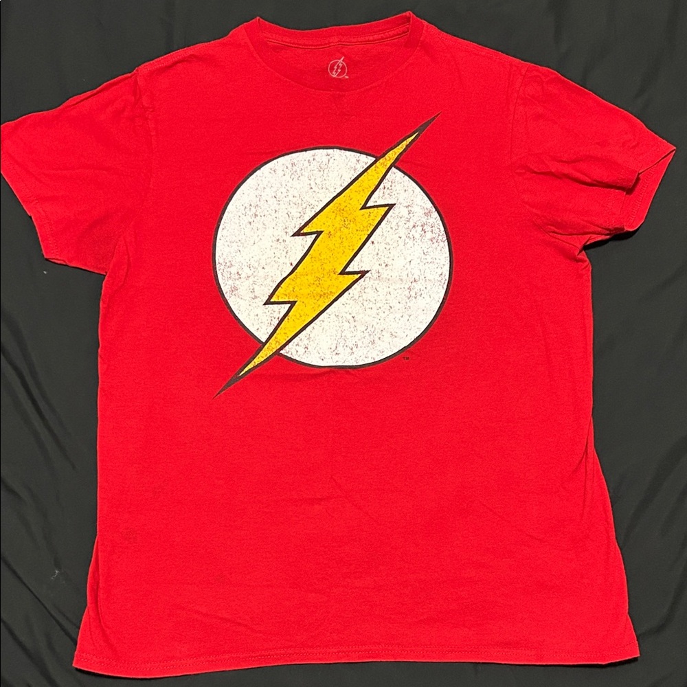 M The Flash short sleeved shirt